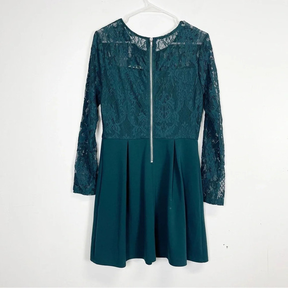 Speechless Dress Juniors Size 9 Green Lace Long Sleeve Fit Flare Pleated - Picture 2 of 9